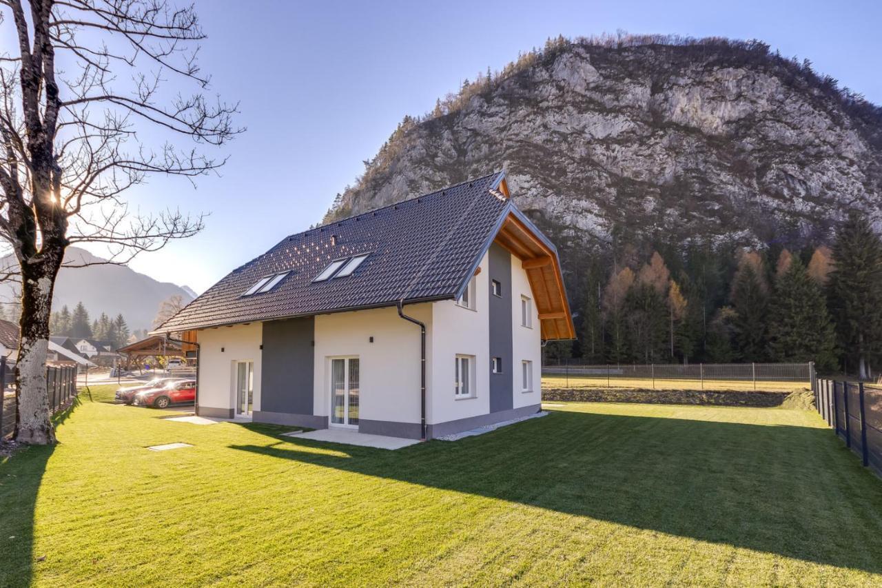 Chic Apartments With Balcony And Spa In Mojstrana Exterior photo